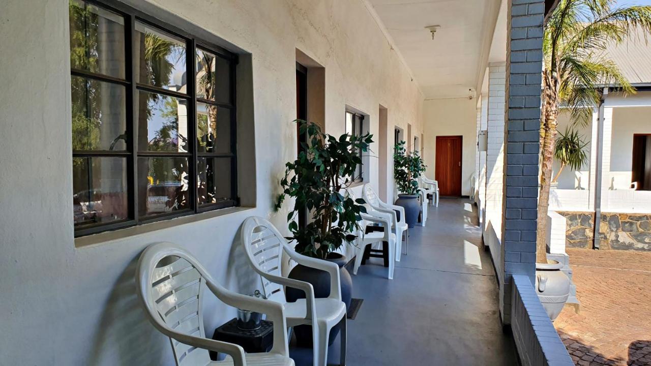 Lake Motel Hartbeespoort Exterior photo